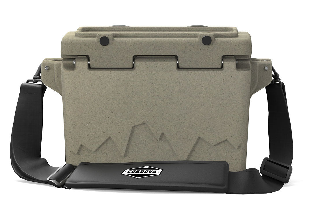 20 qt Basecamp Class­™ Sandstone Back [Sandstone]