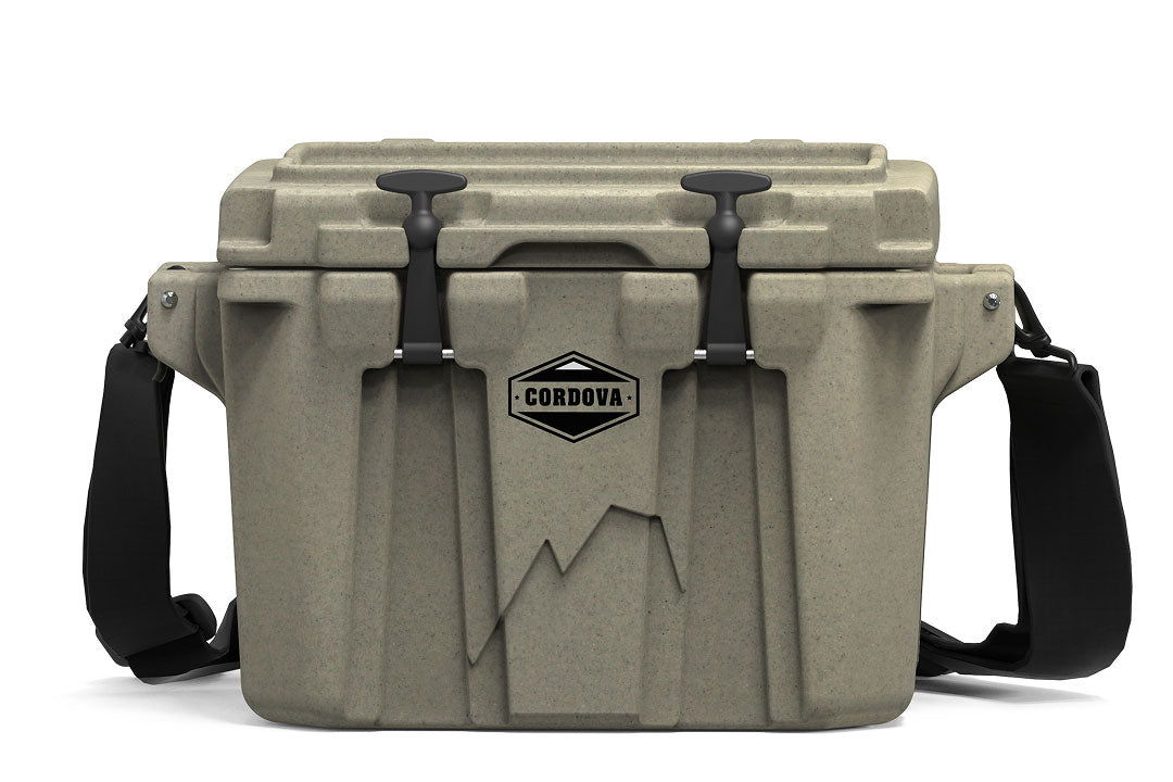 20 qt Basecamp Class­™ Sandstone Front [Sandstone]