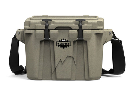 20 qt Basecamp Class­™ Sandstone Front [Sandstone]