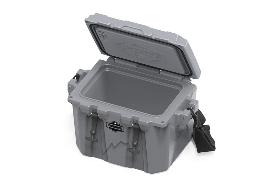 20 qt Basecamp Class­™ Scree Open Iso [Scree]