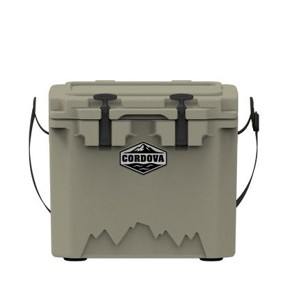 25 qt Basecamp Class­™ [Sandstone]