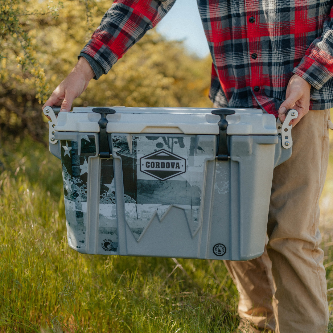 [Scree] [Sandstone] [Snowcap] [Scree] [Americana Color] [Americana Grayscale] [20 qt] [28 qt] [48 qt] [88 qt] [128 qt]