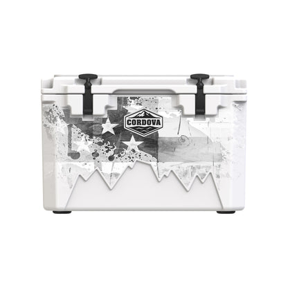 [Snowcap] [Americana Grayscale] [45 qt]
