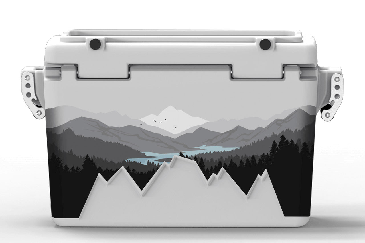 28 qt White Ridgeline Back [Snowcap] [Ridgeline] [28 qt]