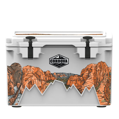 [Snowcap] [Zion] [45 qt]